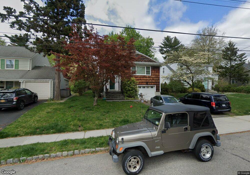 69 Lexington Dr, Croton On Hudson, NY 10520 - photo 1