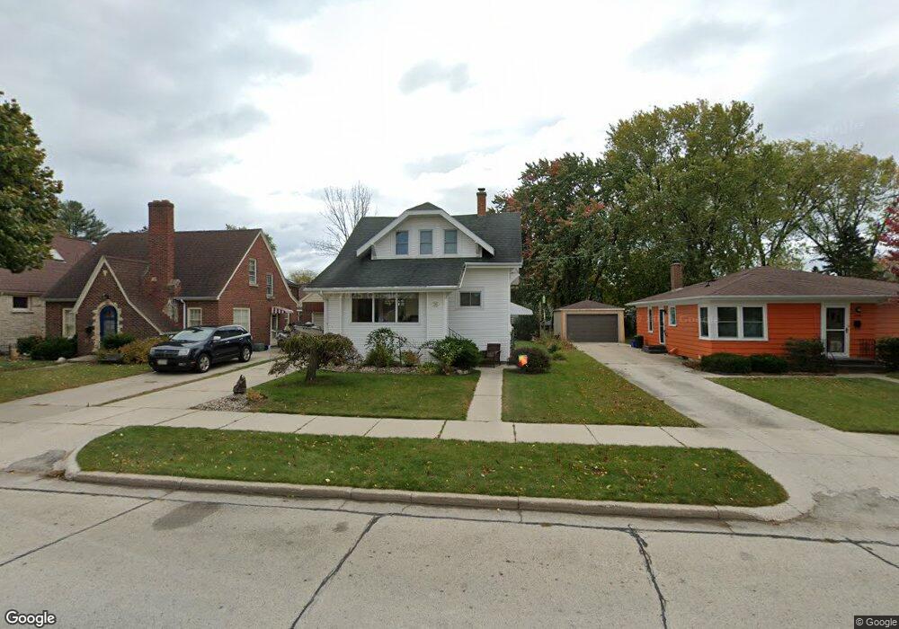 1909 29th St, Two Rivers, WI 54241 - photo 1