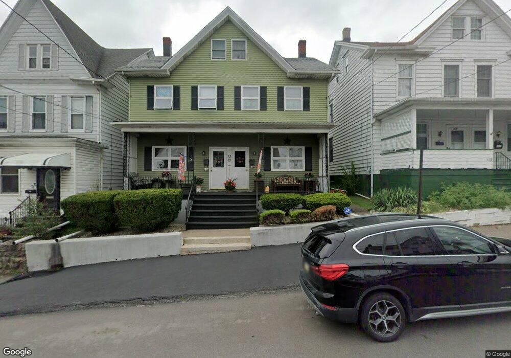 536 N Laurel St, Hazleton, PA 18201 - photo 1