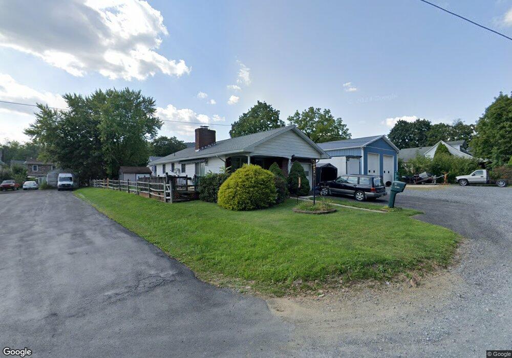 128 Utica Ave, Wind Gap, PA 18091 - photo 1