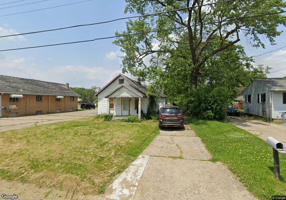 3914 Blackington Ave, Flint, MI 48532 - photo 1