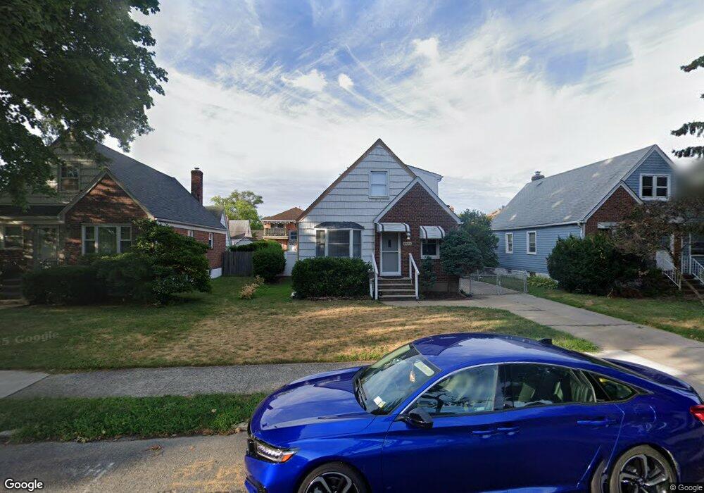 24144 85th Ave, Bellerose, NY 11426 - photo 1