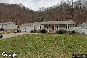 75 Hannah St, Kimper, KY 41539