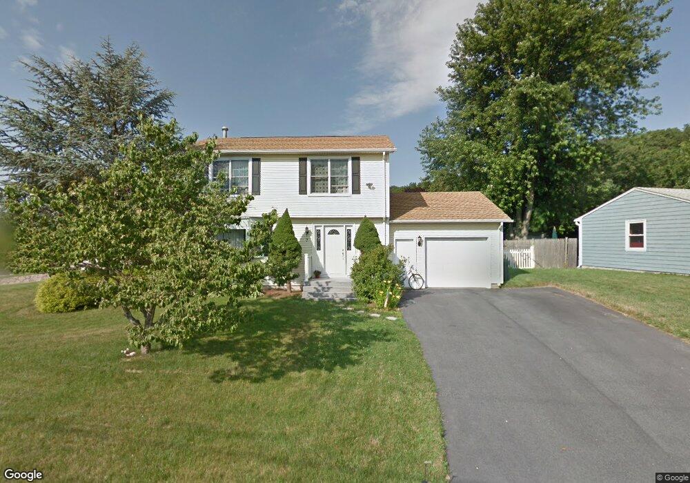 7 Fringetree Dr, Cranston, RI 02921 - photo 1
