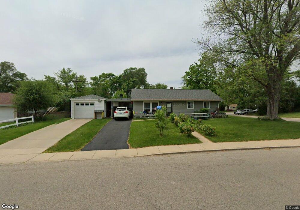 1704 Papoose Rd, Carpentersville, IL 60110 - photo 1