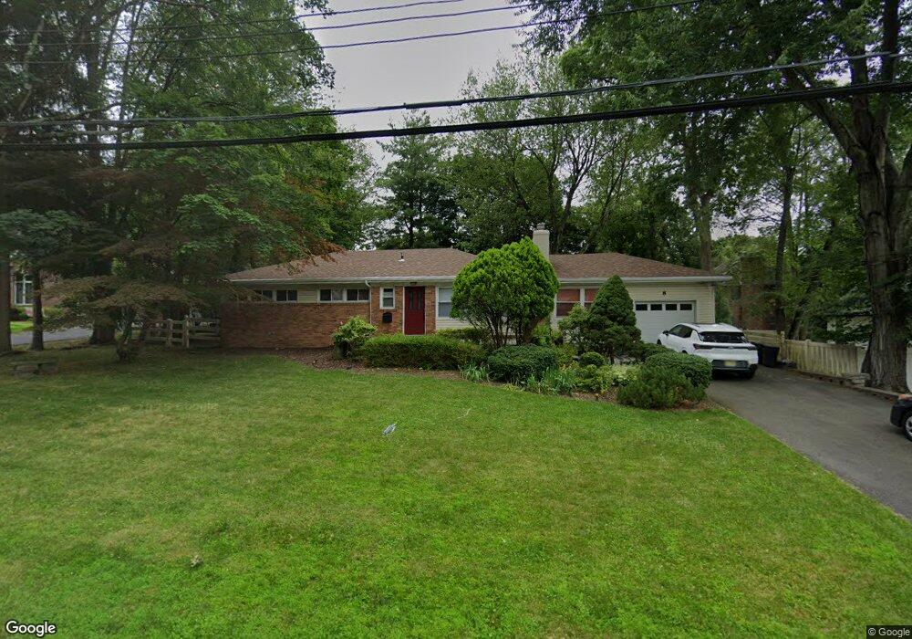 8 Arthur Ct, Closter, NJ 07624 - photo 1