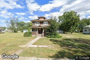 108 N Park St NE, Wagner, SD 57380