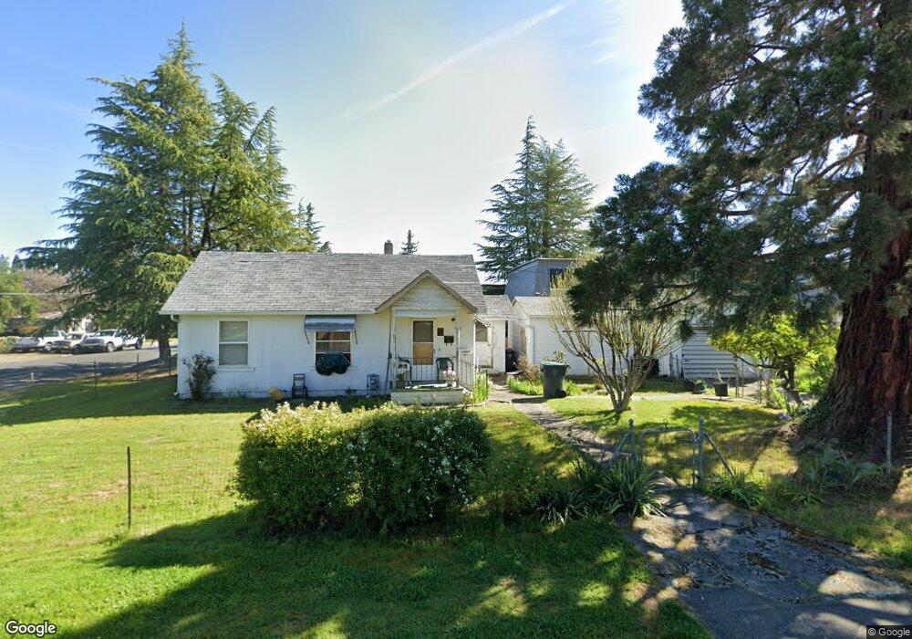 460 N 7th St, Central Point, OR 97502 - photo 1