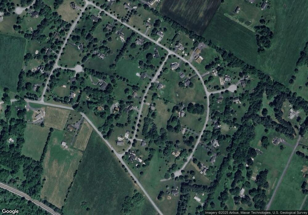 112 Horseshoe Ln, Shenandoah Junction, WV 25442 - photo 1