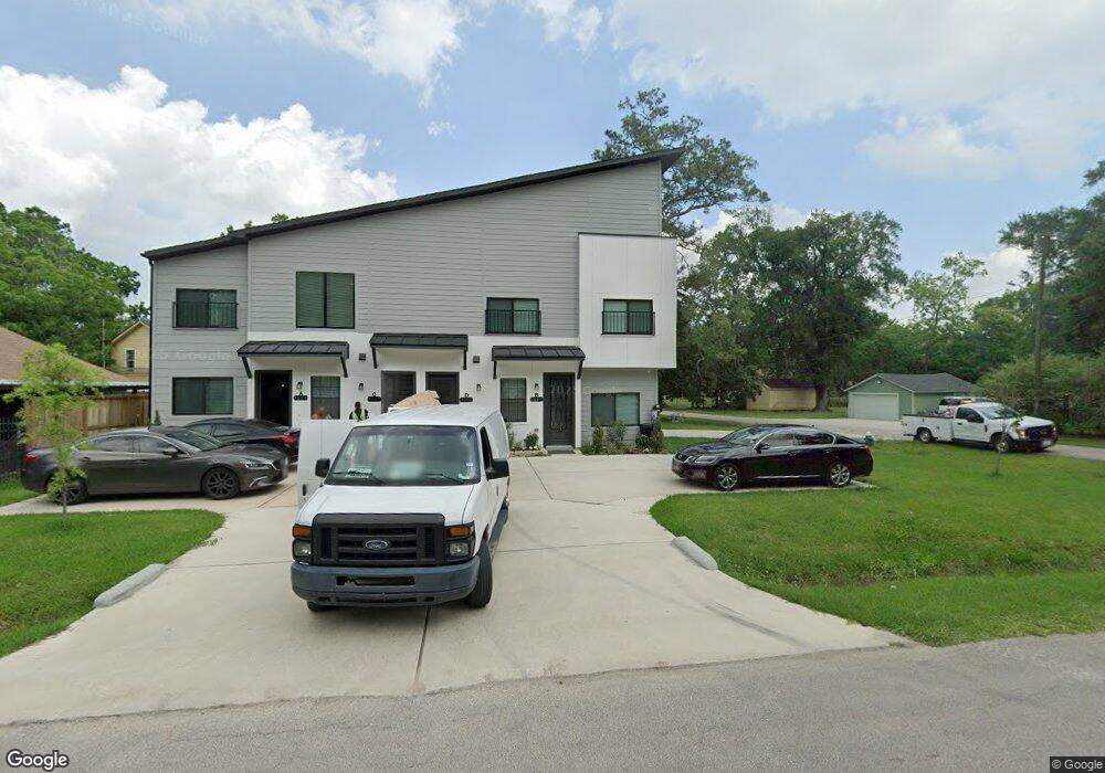 9002 Kelburn Dr unit B, Houston, TX 77016 - photo 1