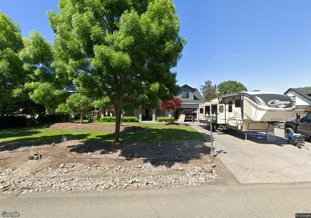 151 Esther Way, Central Point, OR 97502 - photo 1