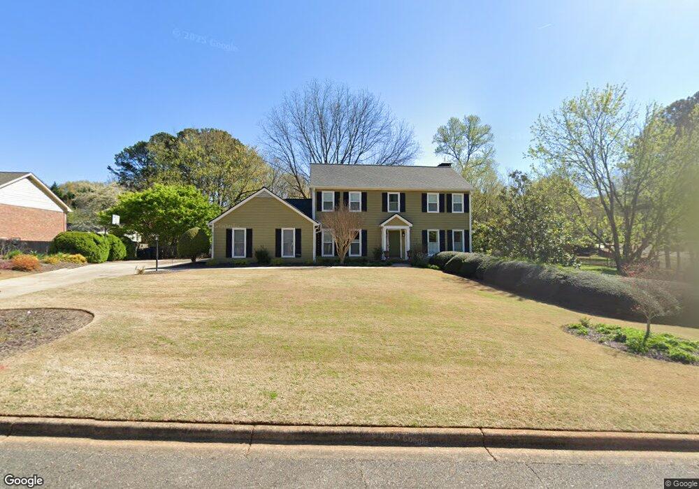 580 Saddle Creek Cir unit 8, Roswell, GA 30076 - photo 1