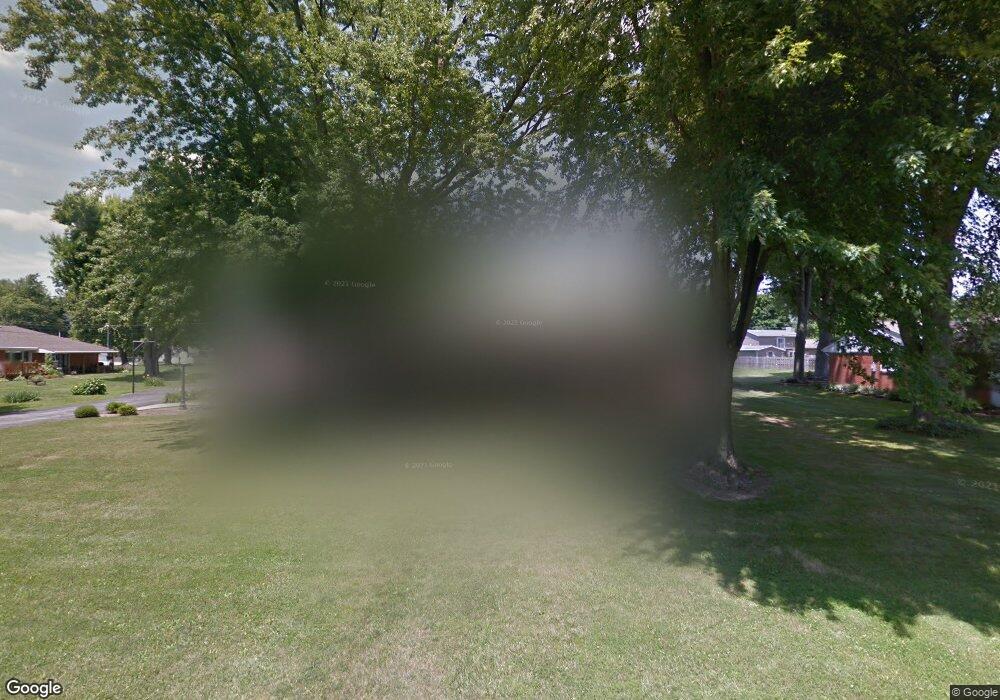 2064 Sandy Ln, Lima, OH 45806 - photo 1