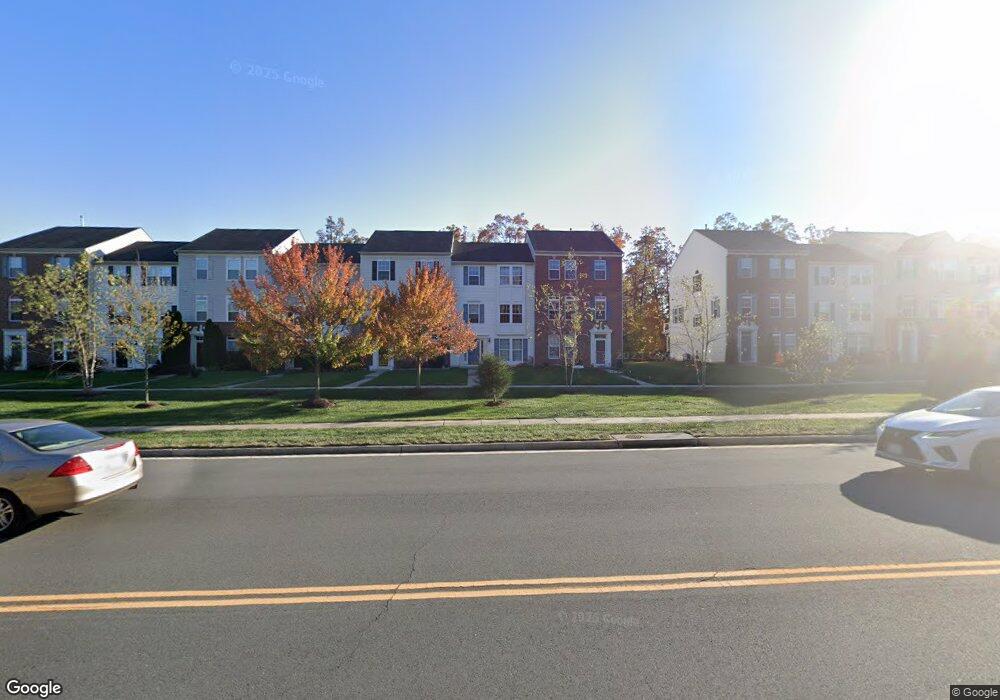 42979 Edgewater St, Chantilly, VA 20152 - photo 1