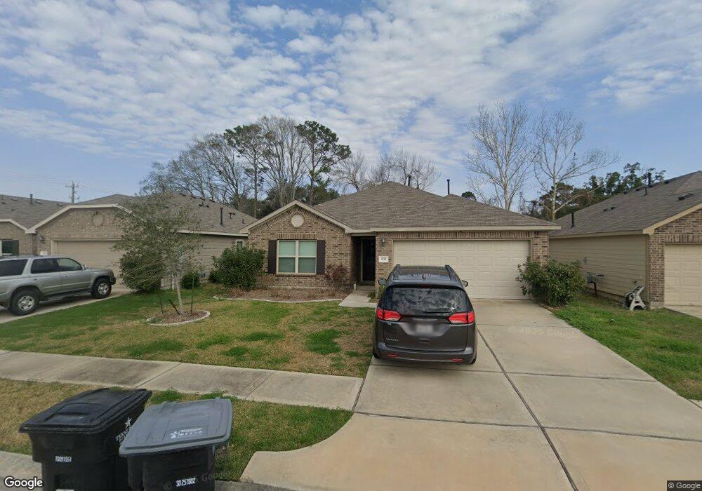 631 E Fairway Lake Dr, Alvin, TX 77511 - photo 1