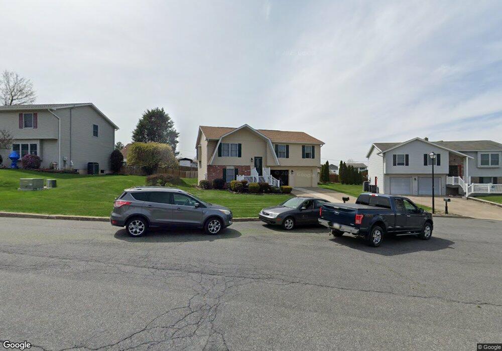 2010 Woodside Ct, Allentown, PA 18103 - photo 1