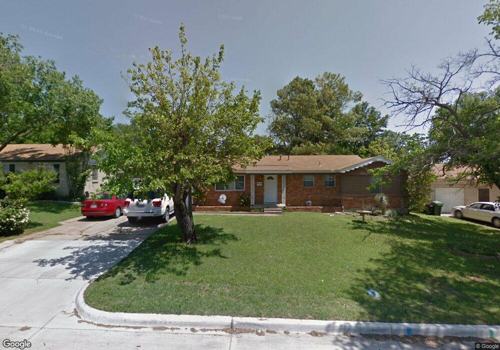 860 Dora St, Bedford, TX 76022 - photo 1