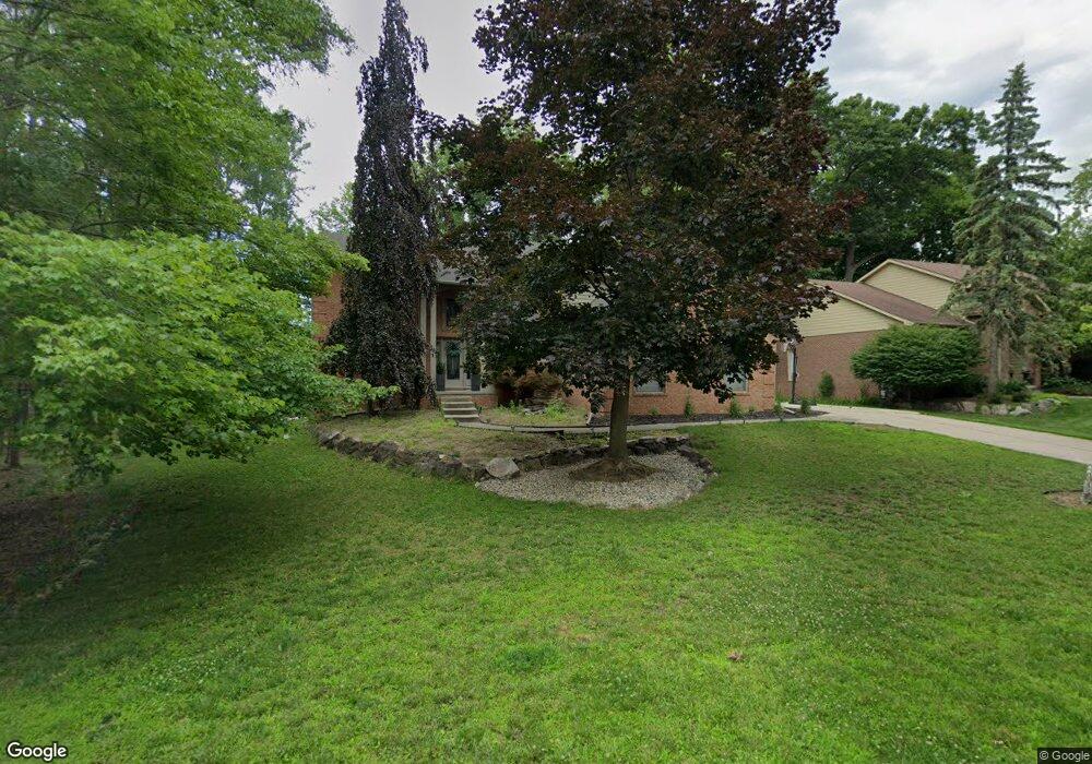 6602 Alden Dr, West Bloomfield, MI 48324 - photo 1