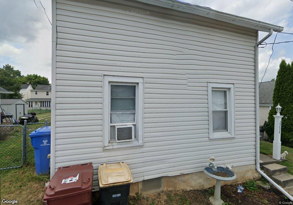 2234 Center St, Whitehall, PA 18052 - photo 1