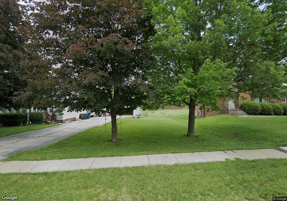 2915 E 29th St, Des Moines, IA 50317 - photo 1