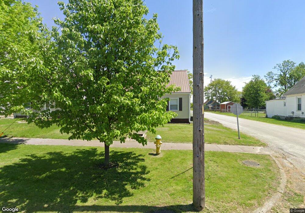 632 S 15th St, Mattoon, IL 61938 - photo 1