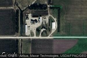 3185 240th St, Winthrop, IA 50682
