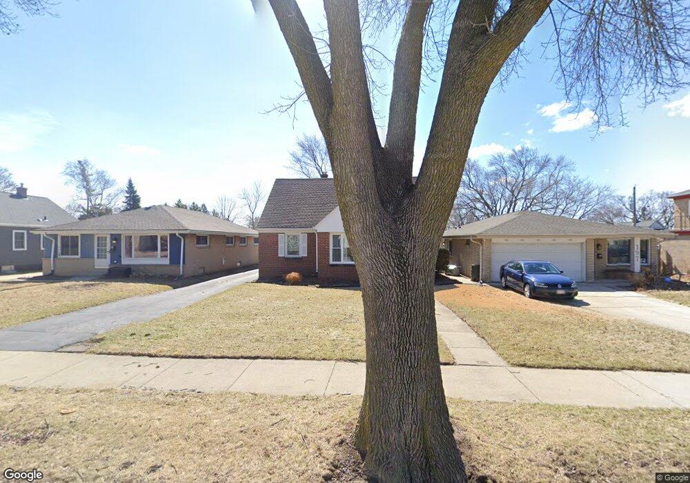 193 W Bolivar Ave, Milwaukee, WI 53207 - photo 1