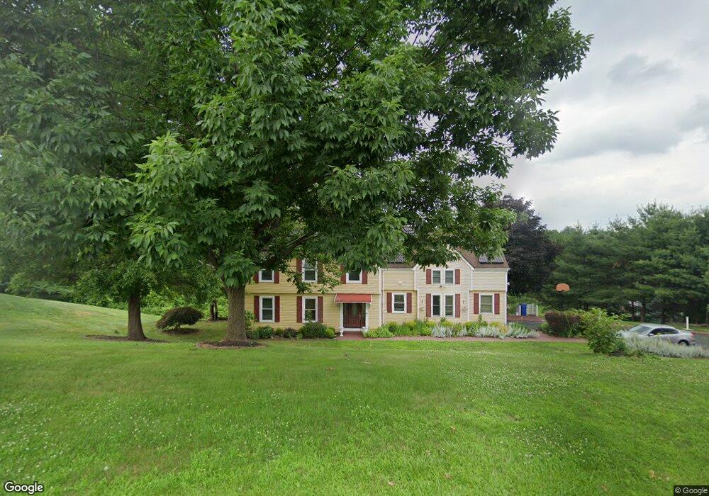 10 Breezy Knoll Dr, Bloomfield, CT 06002 - photo 1