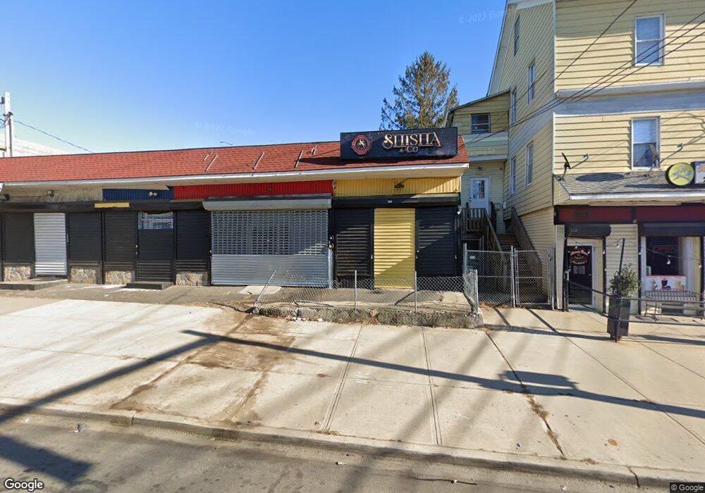 564 Park Ave unit B, Bridgeport, CT 06604 - photo 1