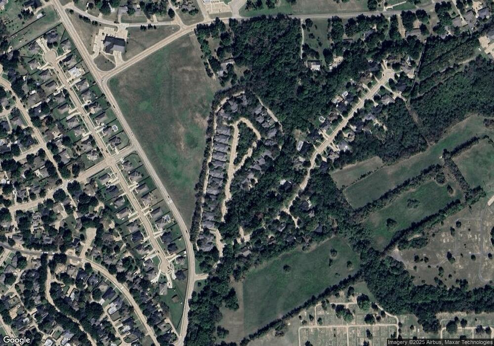 913 Oak Creek Ct, Ennis, TX 75119 - photo 1