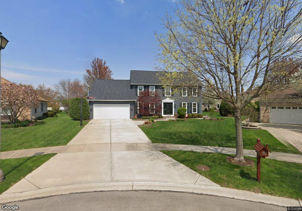 1721 Austin Ct, Wheaton, IL 60189 - photo 1