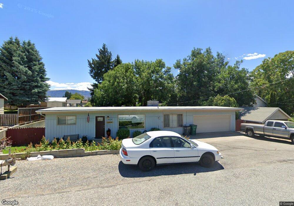 1808 Carl St NE, East Wenatchee, WA 98802 - photo 1