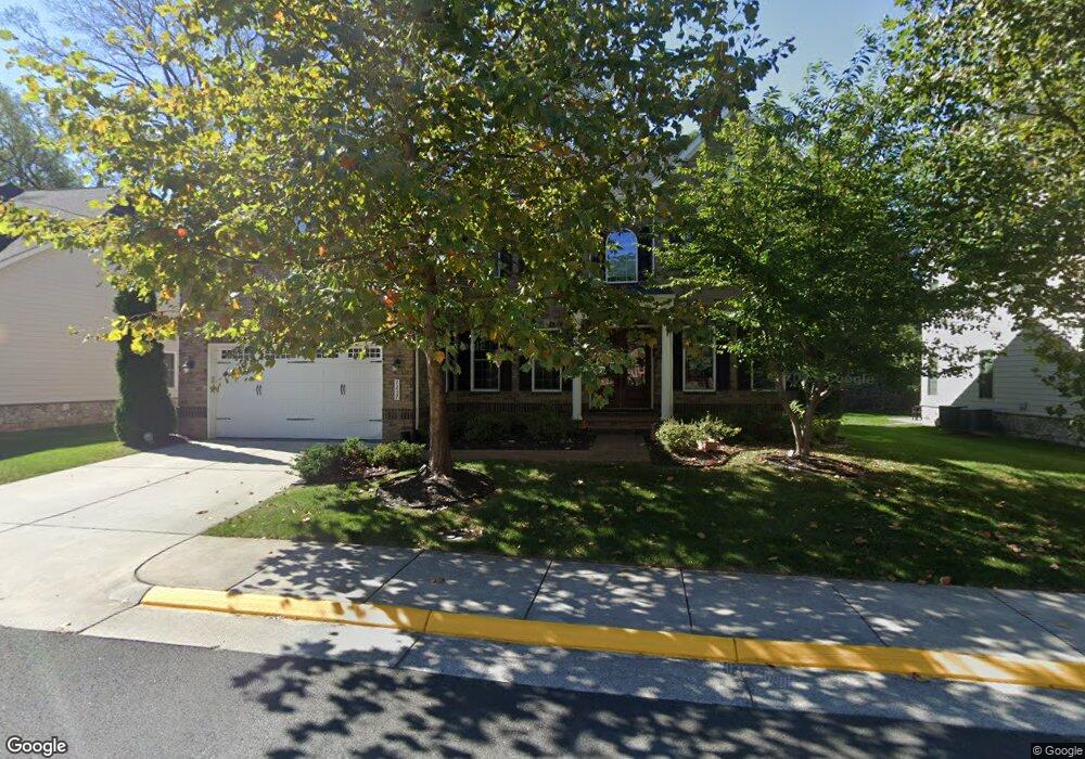7237 Magpie Ln, Falls Church, VA 22043 - photo 1
