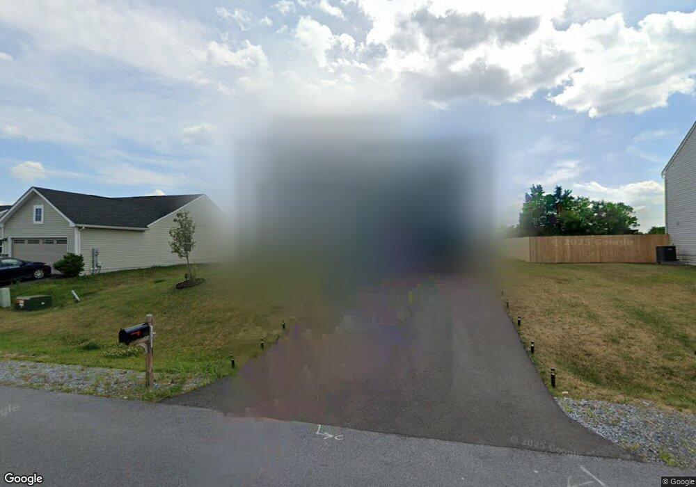 562 Switchgrass Ct, Bunker Hill, WV 25413 - photo 1