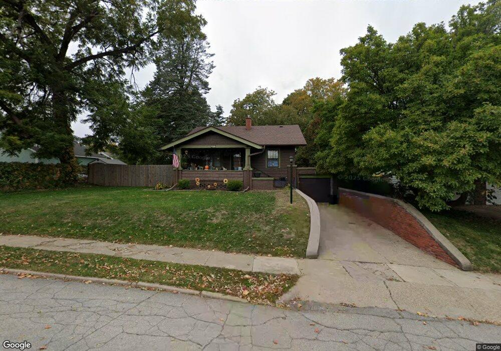 417 W 9th St S, Newton, IA 50208 - photo 1