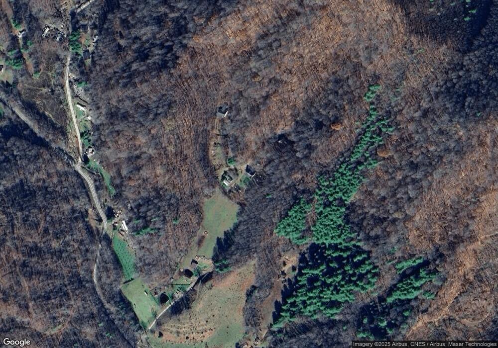 302 Loafer Dr, Burnsville, NC 28714 - photo 1