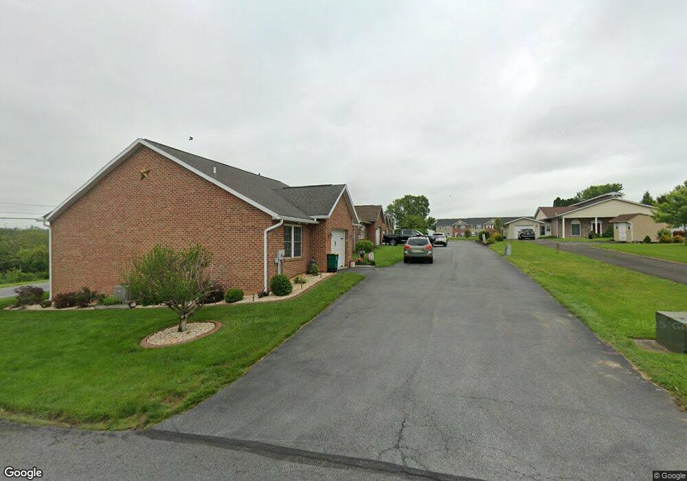 1192 Hollywell Ave, Chambersburg, PA 17201 - photo 1