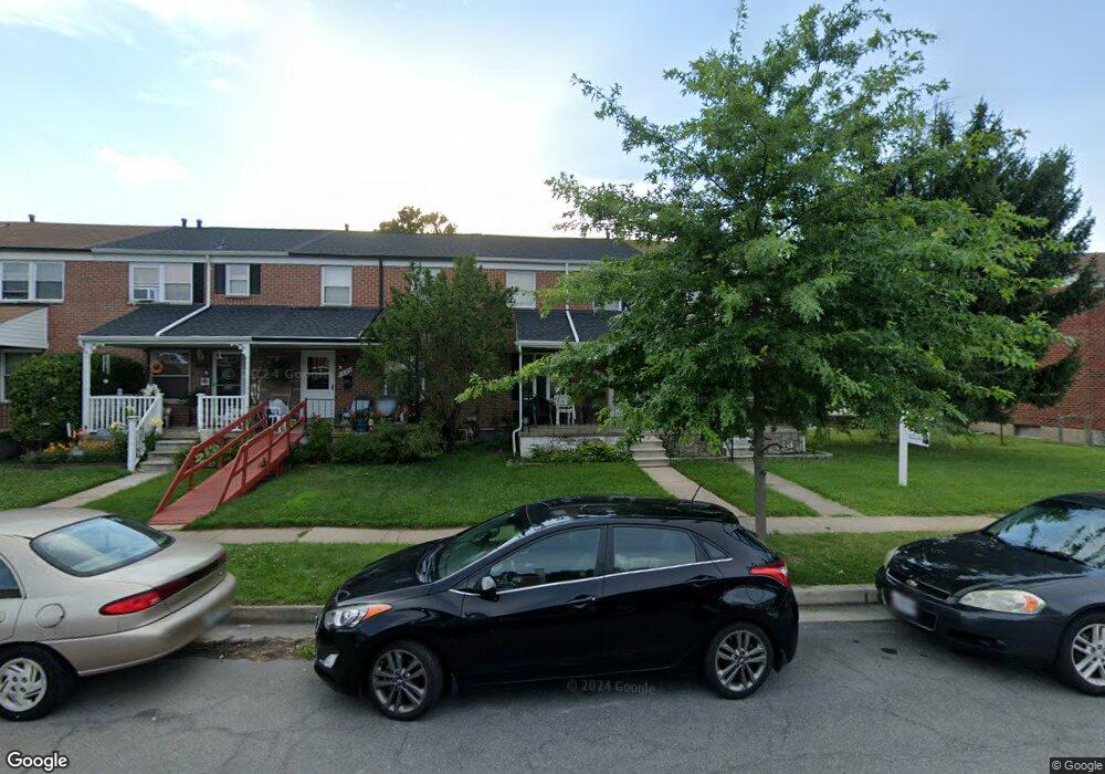 1028 Foxridge Ln, Essex, MD 21221 - photo 1