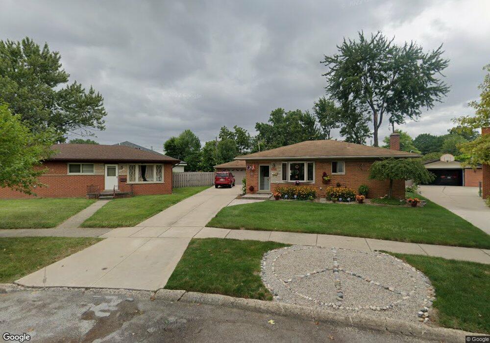 27153 W Crestmont St, Roseville, MI 48066 - photo 1