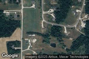 4702 S Deer Trail Rd, Huntingburg, IN 47542