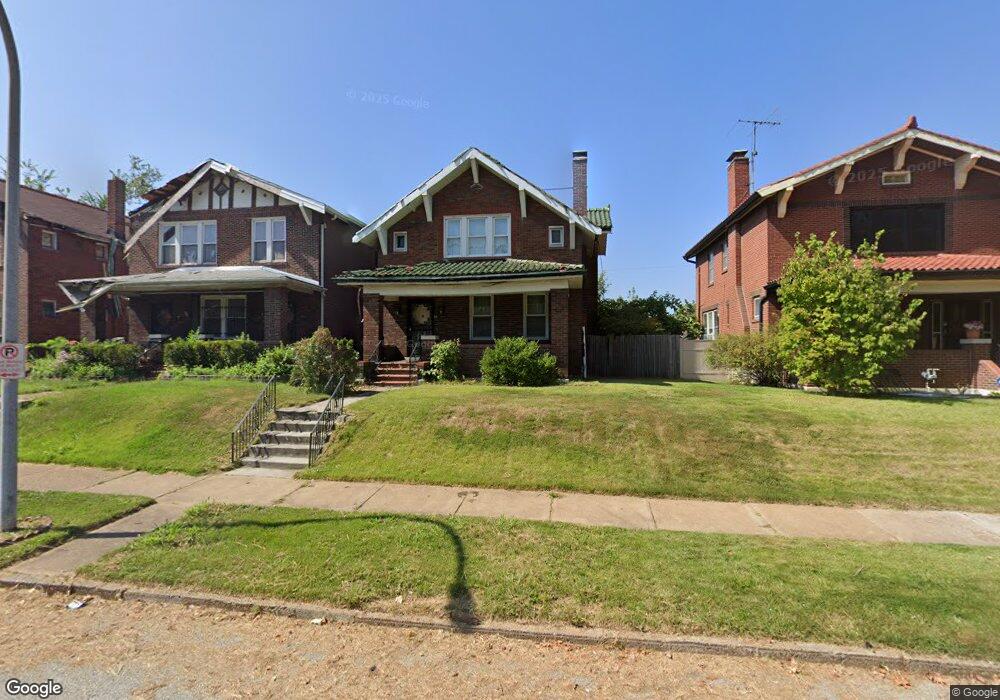 4631 Carrie Ave, Saint Louis, MO 63115 - photo 1