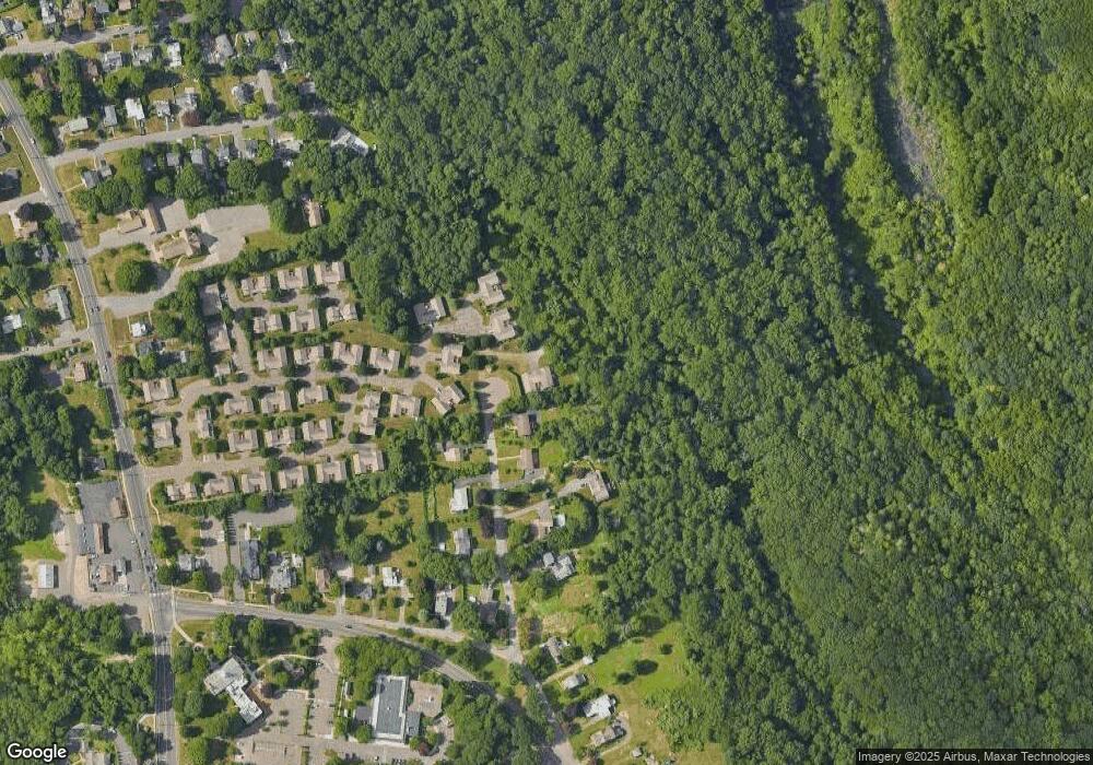 100 Cider Mill Ln, Trumbull, CT 06611 - photo 1