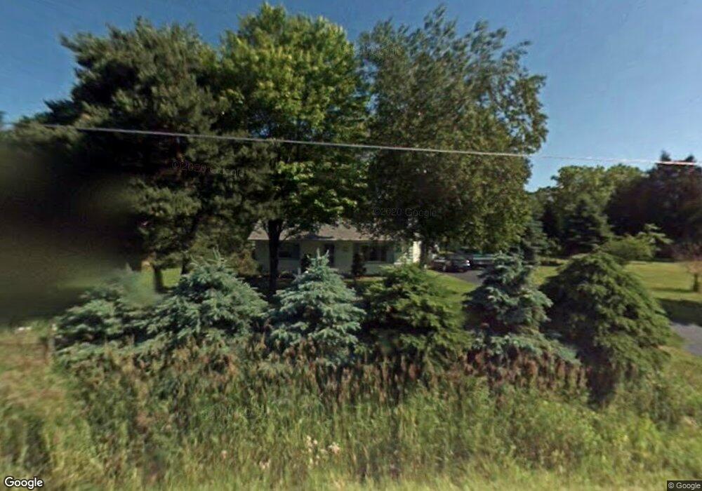 1914 W Curtis Rd, Saginaw, MI 48601 - photo 1