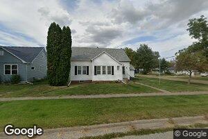 209 E Center St, Winfield, IA 52659