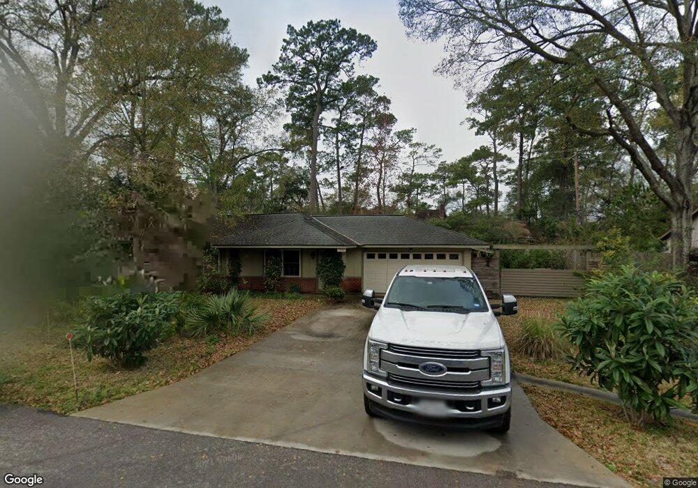 1305 Bridle Spur Ln, Houston, TX 77055 - photo 1