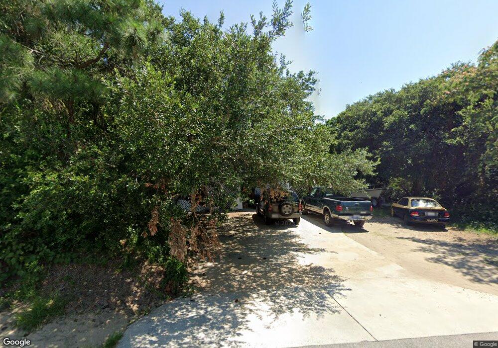 909 6th Ave, Kill Devil Hills, NC 27948 - photo 1