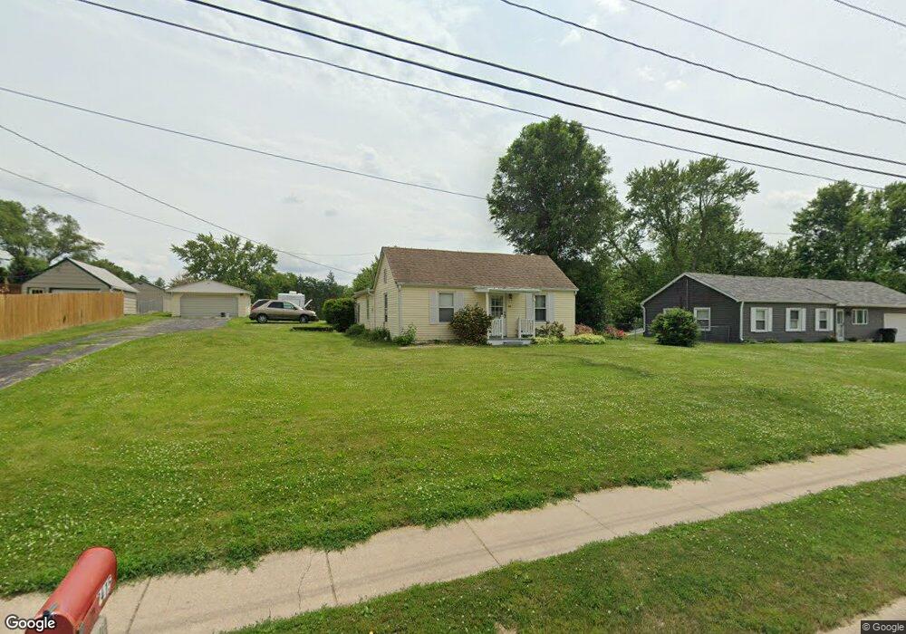 2415 W 49th St, Davenport, IA 52806 - photo 1
