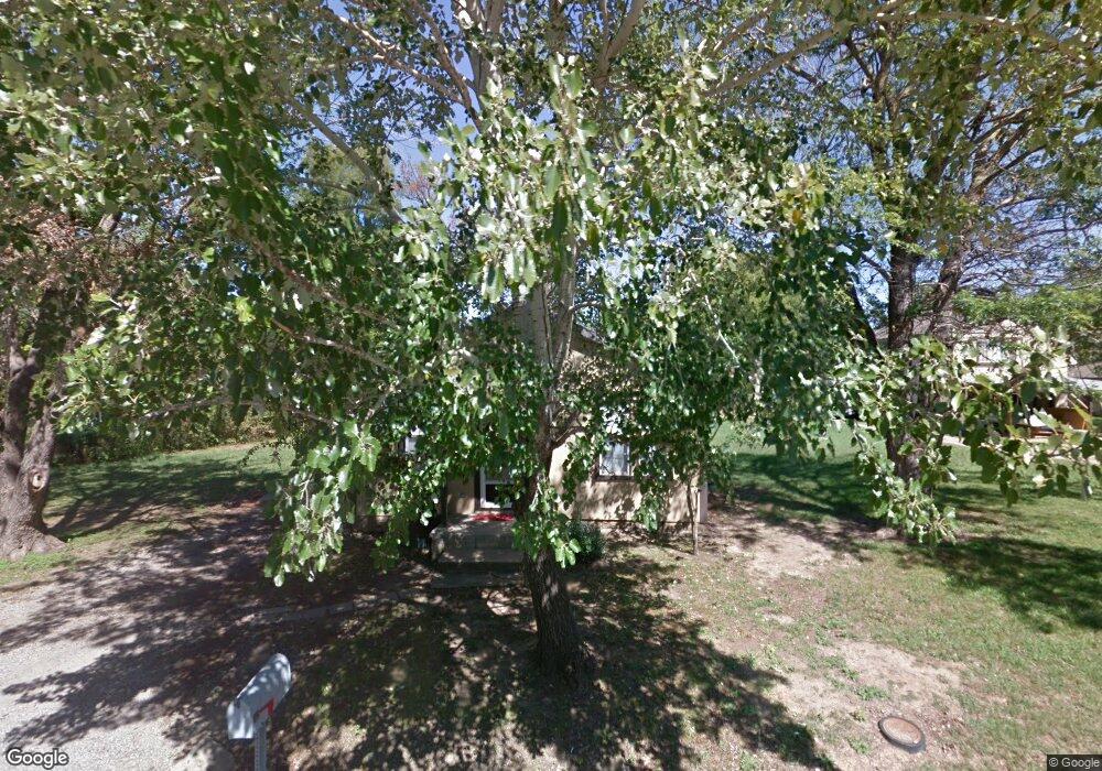 312 E Claremore St, Claremore, OK 74017 - photo 1