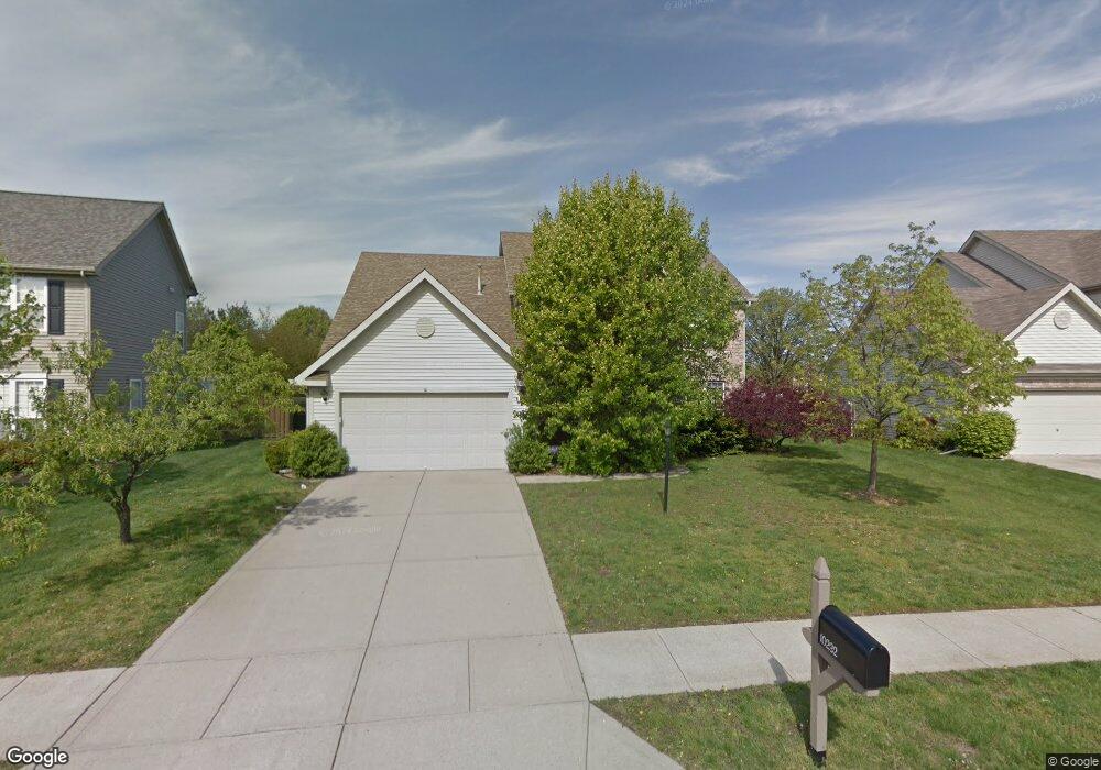 10232 Hawks Lake Dr, Fishers, IN 46037 - photo 1