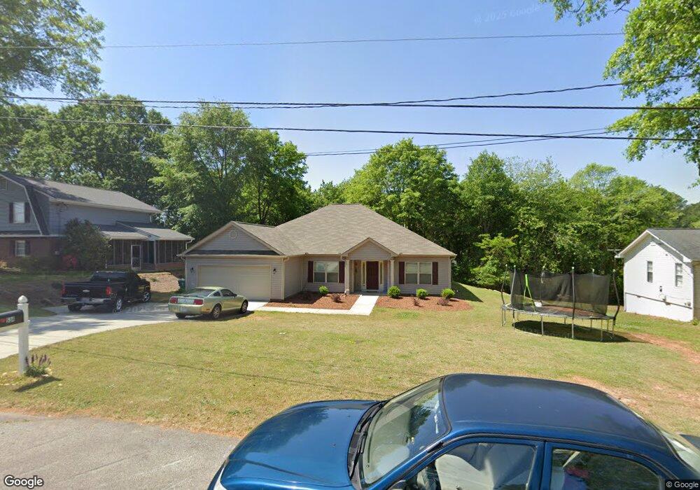 534 Valley View Dr, Winder, GA 30680 - photo 1